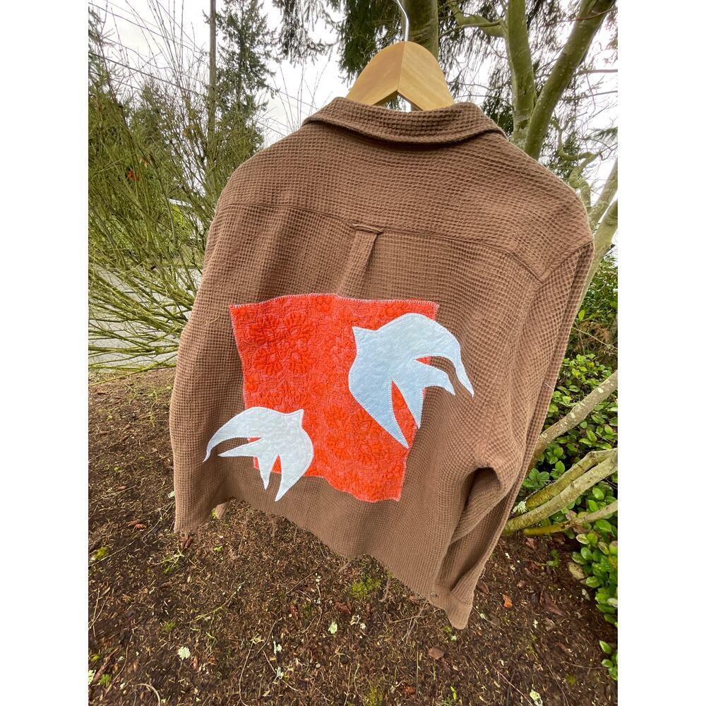 Large Upcycled Bird Shirt - Picture 5 of 6
